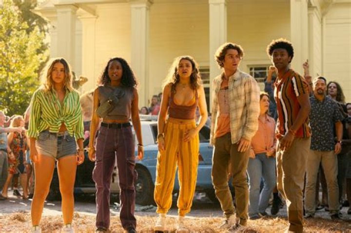 Here's how to dress like your fave Outer Banks character