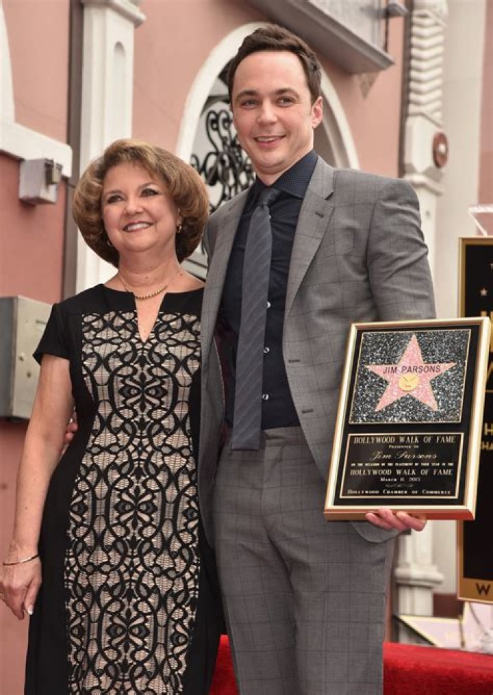 Jim Parsons' sister Julie Ann Parsons Biography: Age, Net Worth, Parents, Instagram, Height, Wiki, Sibling, Spouse, Children