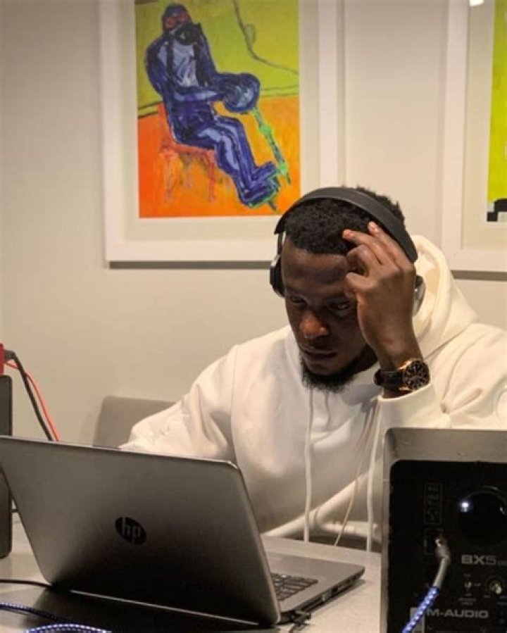 Kel P Vibes Biography: Age, Songs, Girlfriend, Produced, Wikipedia, Net Worth, Career, Beats, Drum Kit & More