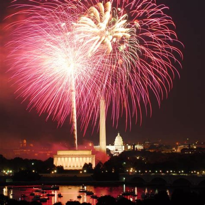 Three fab beauty looks for the Fourth of July